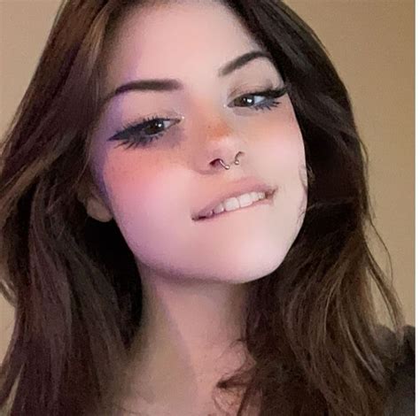 Understanding The Phenomenon Of Hannah Uwu: A Deep Dive Into Internet ...