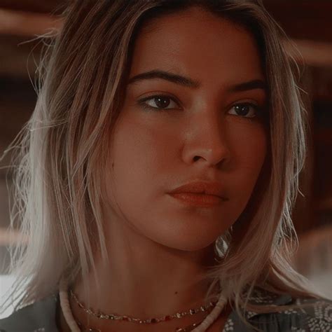 sarah cameron iconic image