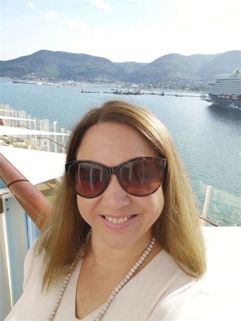 Alexandra Stein's Instagram, Twitter & Facebook on IDCrawl