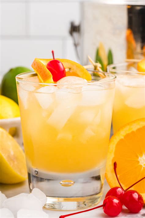 Whiskey Sour - Recipe Girl®