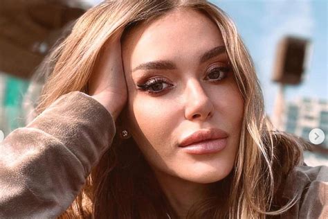 Слава Камінська натякнула, що вагітна втретє