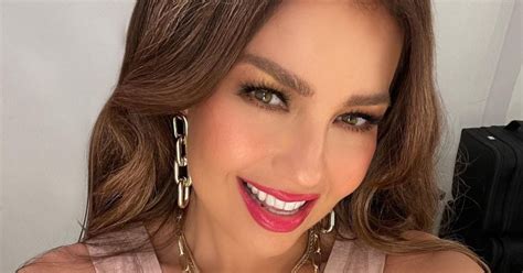 ¡Talía cumple 51 años! La actriz y cantante mexicana hace una ...