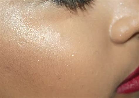5 Steps Tutorial To Get Glowing Skin Makeup