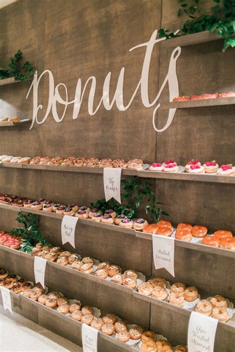 25 Wedding Donut Walls As The Hottest Catering Trend - Weddingomania