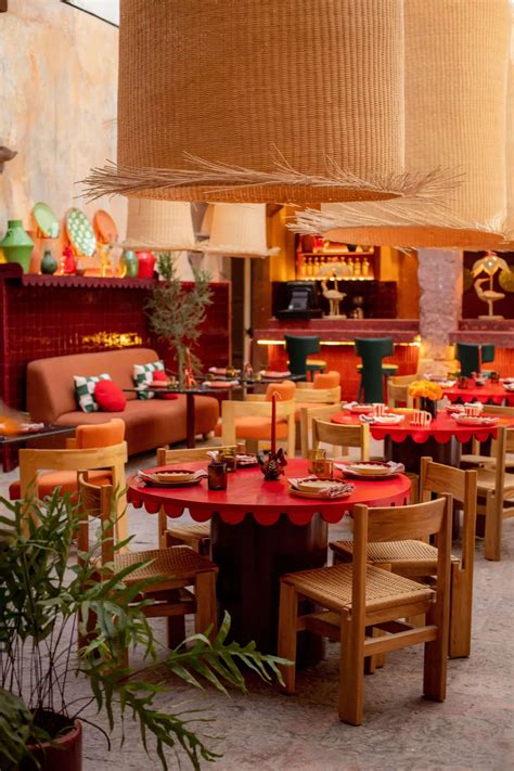 Mediterranean Style Restaurant Decor
