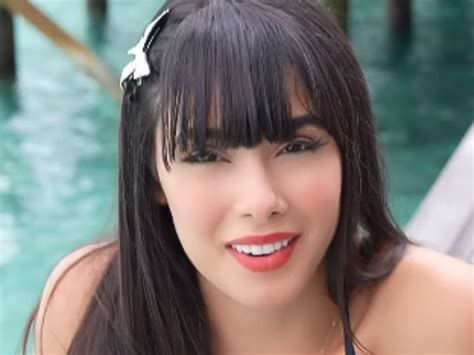 Juliana Bonde Dando O Cu - Juliana Bonde incendeia a web apenas de calcinha no Tocantins: “A mais ...