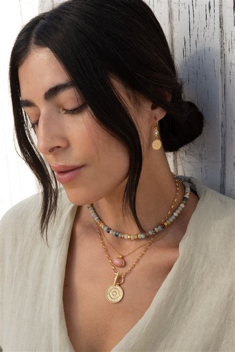 Contrast Dotted Circle Toggle Necklace - Gold | Handmade Jewelry | Anna