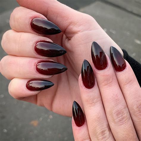 Blood Red Nail Polish: A Color That Commands Attention 8