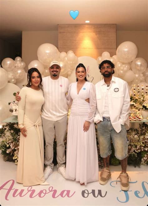 Filho De Gabigol E Rafaella - Gabigol posta com Rafaella em chá revelação de filho do primo, que ...