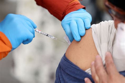 sebelum dapatkan booster persiapkan  hal penting  dahulu ya