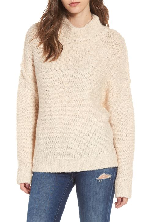 20 Awesome Sweaters for Fall: Preppy Style Blogger Kelly in the City