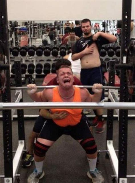 Funny Photos From Gyms (18 pics)