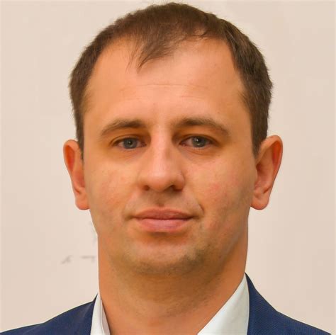 Тринадцять друзів системи «Шлях»