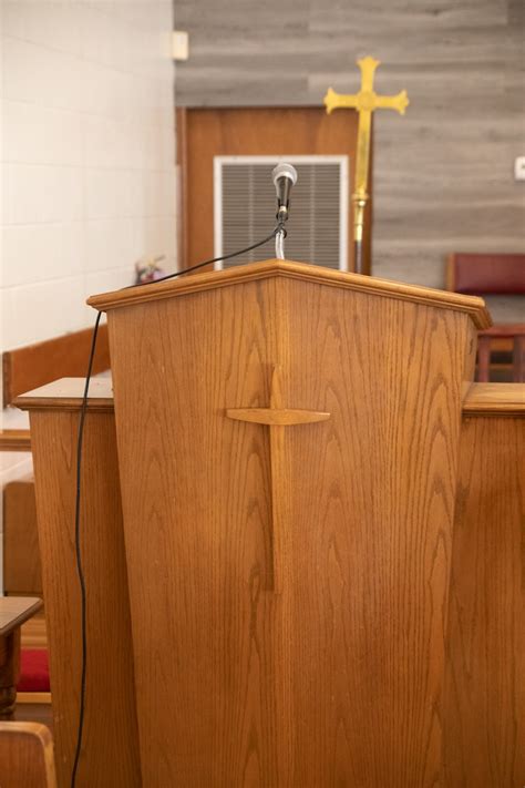 Simple Steps to Improve Your Preaching - Voicings.com