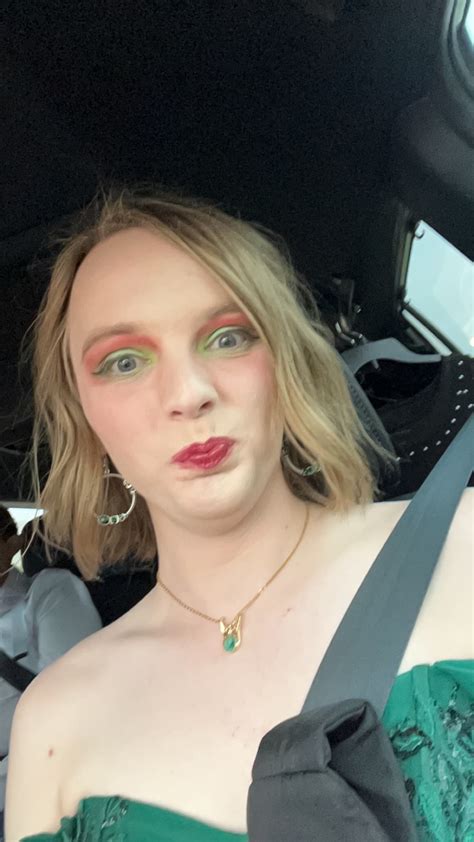 Professional Game Master - Athena Michelle | StartPlaying