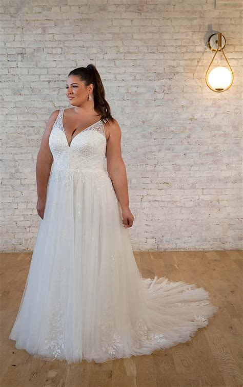 plus size wedding dresses for bride 11