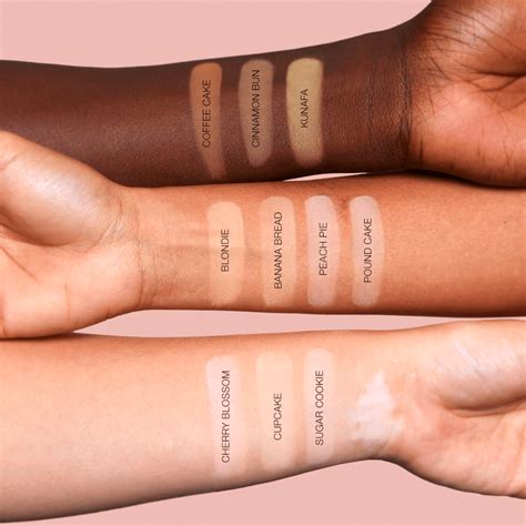 Huda Beauty Easy Bake Loose Powder AU | Adore Beauty