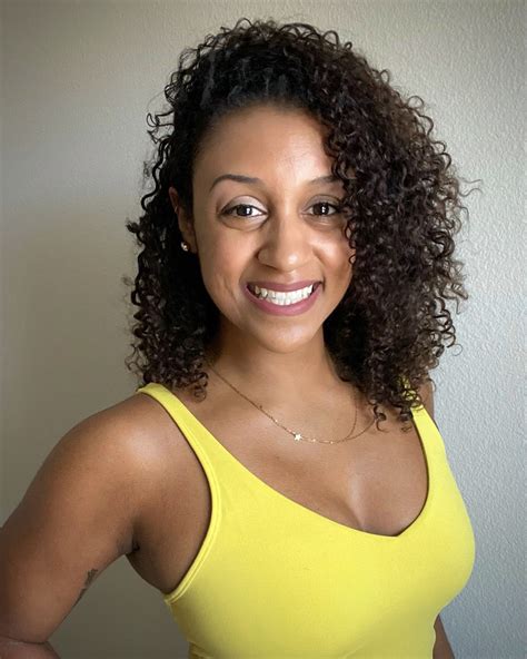 Alexis D - Live Talent