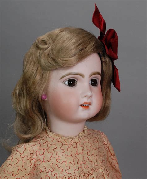 Darling SFBJ-era Bébé Jumeau 11 — Carmel Doll Shop