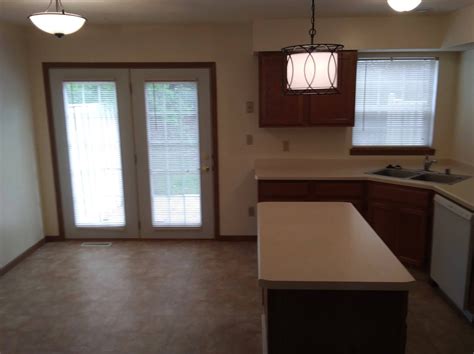 Apartment Photo Gallery | Hunters Ridge