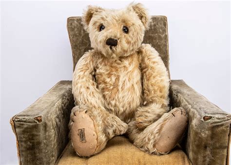 teddy collector set  auction    bears accumulated