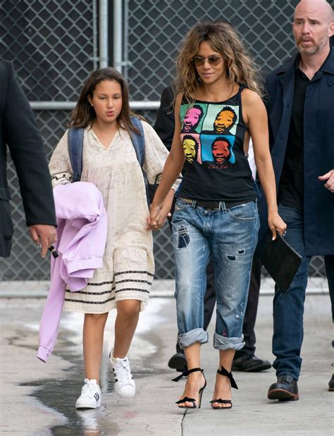 Unlucky In Love Heres A Timeline Of Halle Berrys Halle Is One Heck Of