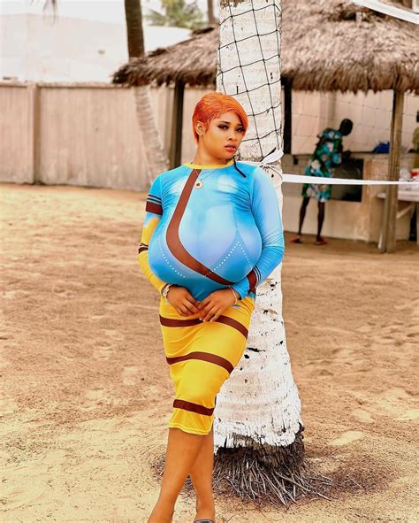 Vivian Vincent (@sexybugatti) on Threads