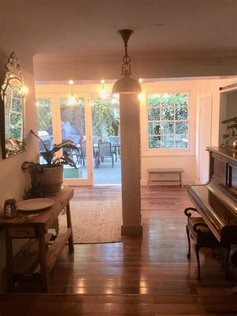 History tours show how aldgate east evolved over decades 4