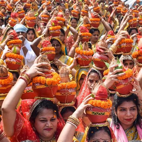puja kalash stock  images  backgrounds