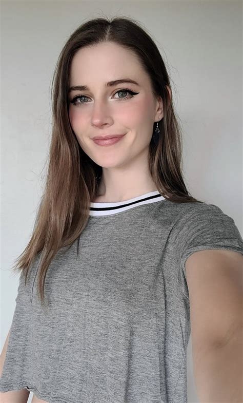 TW Pornstars - Gamer Girl. Twitter. Anime Gaming 😽💕. 9:02 AM - 20 Oct 2022