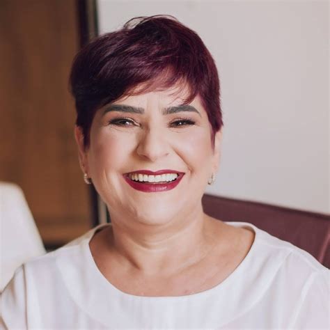 adrianaborgesfinancas