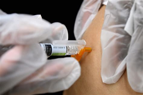 JHU extends flu vaccine mandate for 2022-23 | Hub