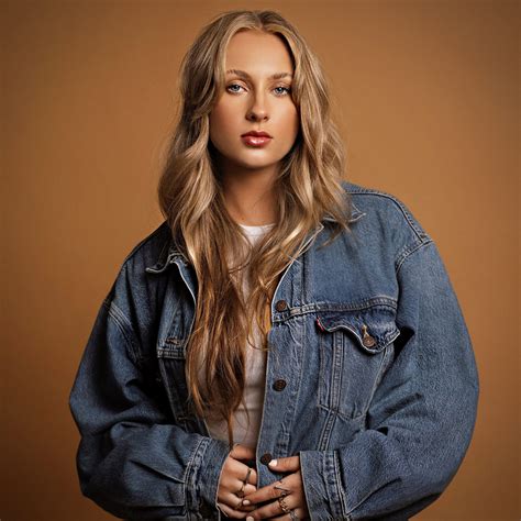 Ashley Kutcher - Boy From Carolina - 360 MAGAZINE - GREEN | DESIGN