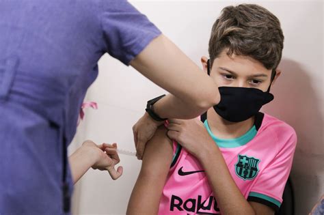 Vacina De 11 Anos Da Reação - Anvisa autoriza uso da vacina da Pfizer em crianças de 5 a 11 anos no ...