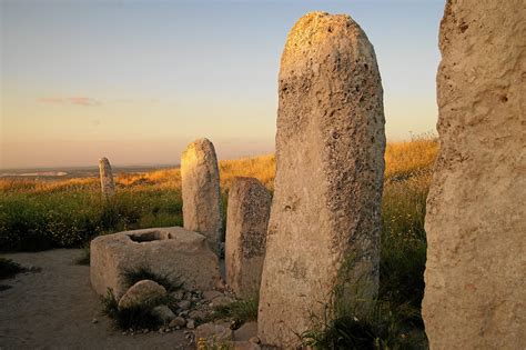Tel-gezer-high-place-monolithe-temple-a-2