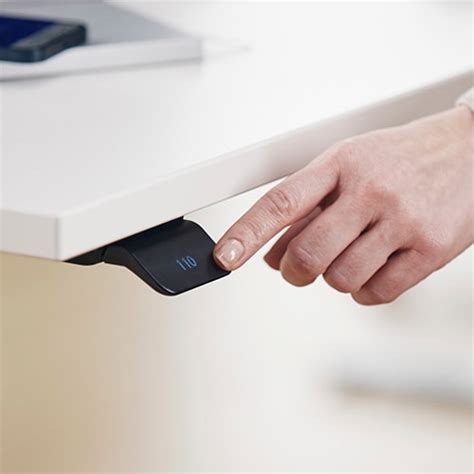 DPI1C: Betjeningspanel med antikollisjonssensor, display og app