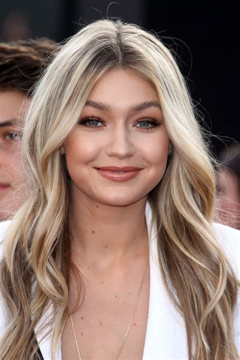 7 Imagefap Celebrities Who Disappeared Overnight – And Why Image 11