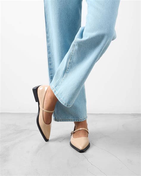 Mayfair Nude – MIM