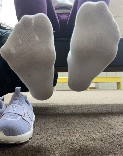 add some sweaty golf / gym socks to your drawer : r/GymSocks
