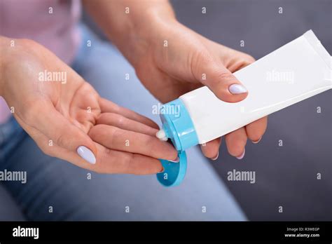 Moisturizing hi-res stock photography and images - Alamy