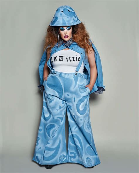 Salina Estitties Nude