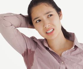 Effective Methods to Remove Armpit Stains from Colored Apparel - Hunter Games Magazine