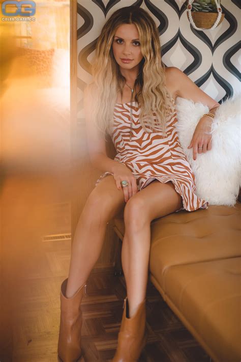 Top Secret Carly Jane Photo Collection Leaked 1