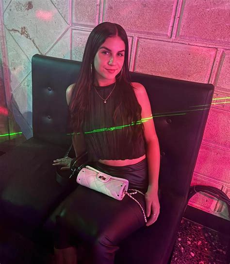 emy 🎀 (@emy.santtt) • Instagram photos and videos