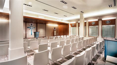 In Los Angeles wird eine neue ideale Scientology Kirche eingeweiht