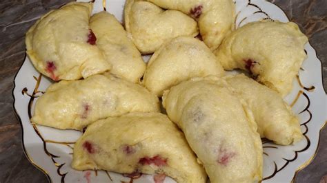 Вареники з вишнею на пару. Дуже ніжне тісто! – Мандри