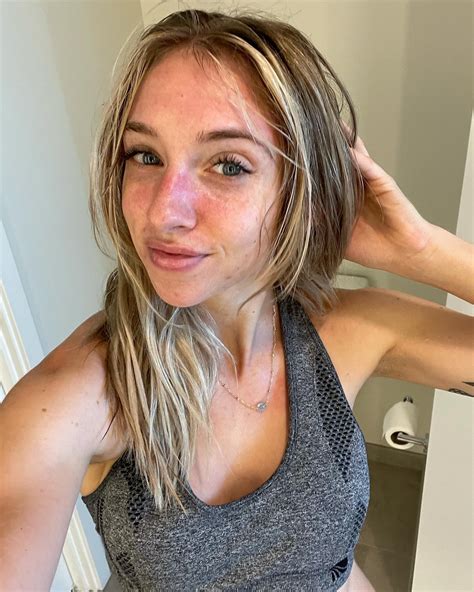 Catherine Chase | post 🏃‍♀️ mess, felt hot | Instagram