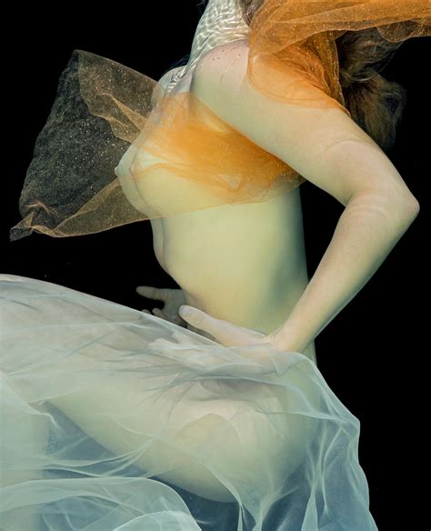 Alex Sher - Her Majesty - underwater nude photograph - print on paper