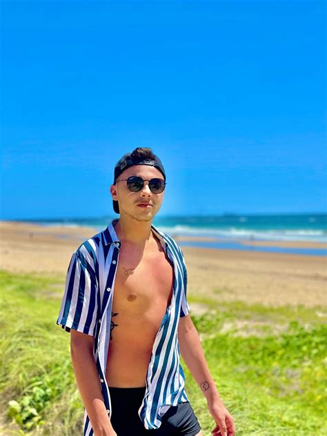 Gaybe 👁 on Twitter: " ️🏳️‍🌈 https://t.co/sHAba3VT8f" / Twitter