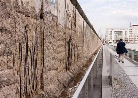Quais Acontecimentos Anteciparam A Derrubada Do Muro De Berlim - La historia de la caída del Muro de Berlín y su arquitectura ...